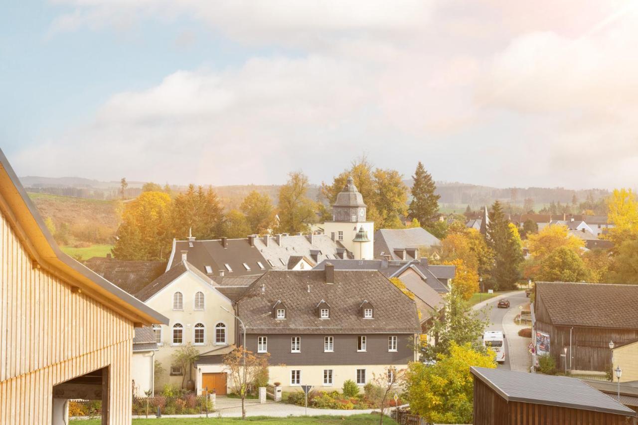 Chalet-Ferienwohnung Giebeltraum, 115 Qm, Wellness/Fitness/Sauna - Bergroedelhof Feilitzsch Bagian luar foto
