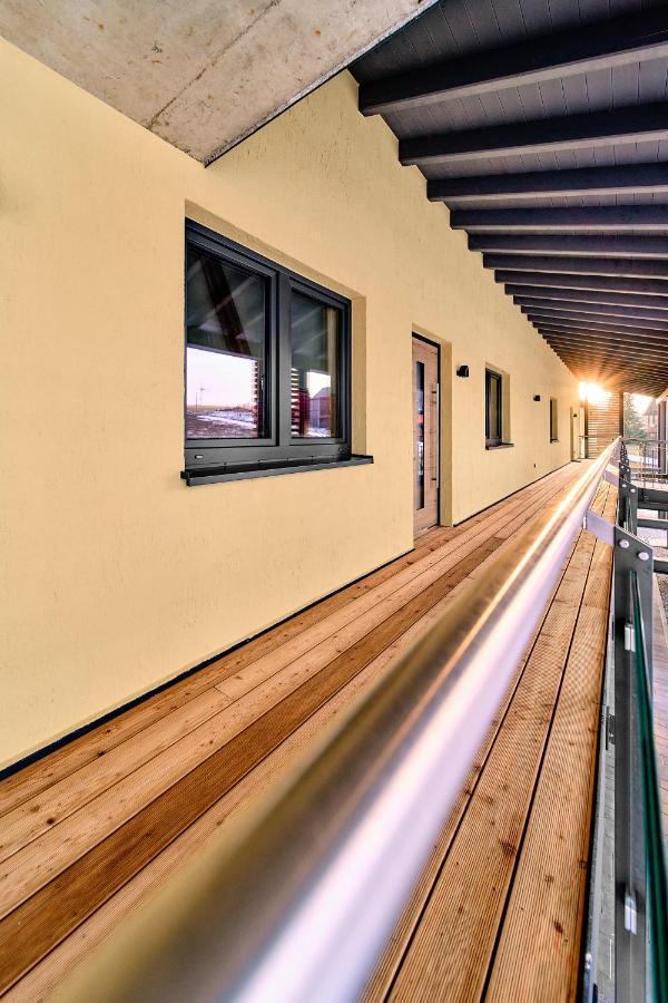 Chalet-Ferienwohnung Giebeltraum, 115 Qm, Wellness/Fitness/Sauna - Bergroedelhof Feilitzsch Bagian luar foto